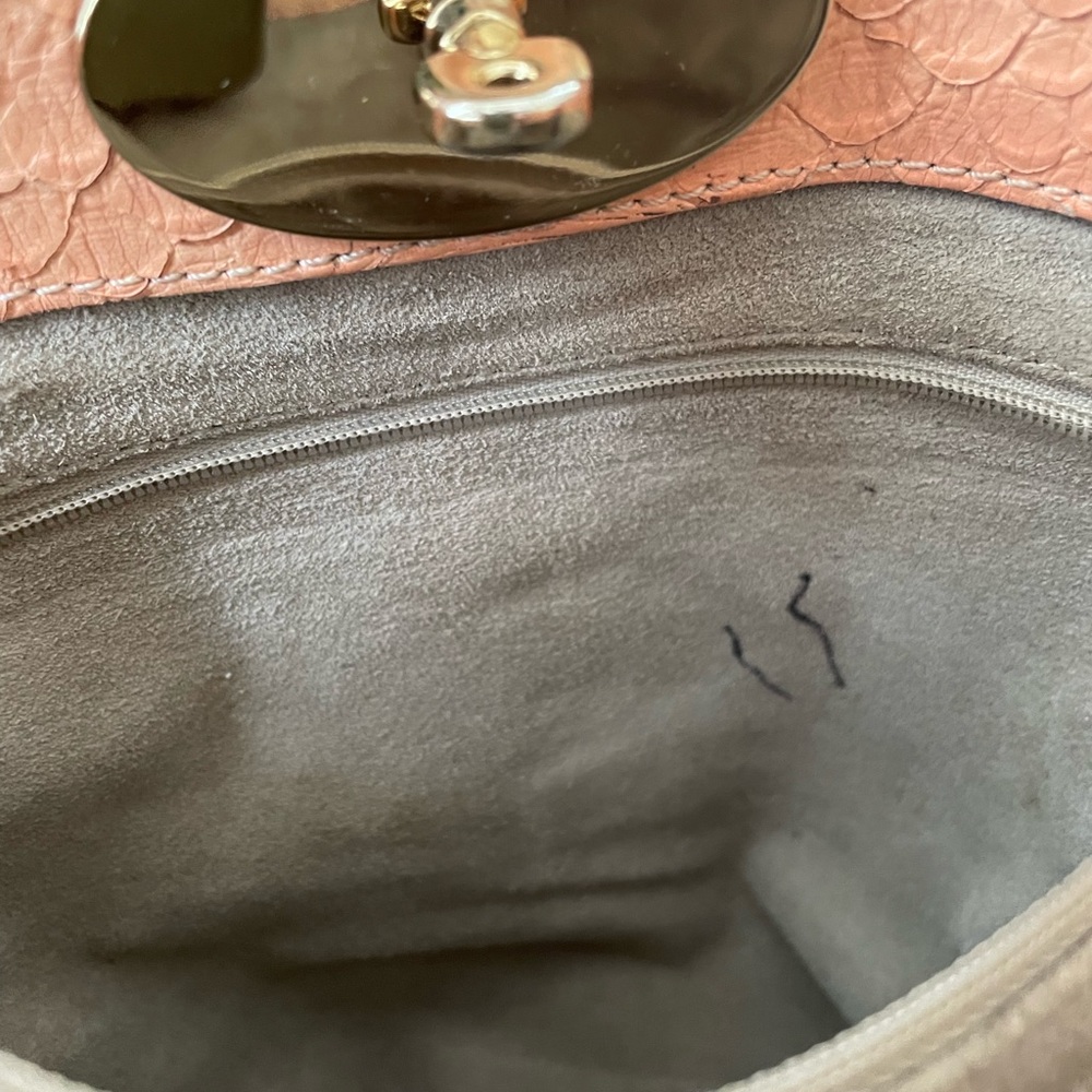 Mulberry blush/nude medium sized Cecily tote with gold hardware. - Picture 9 of 10